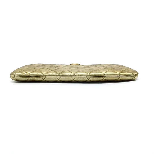 CHANEL BOY CLUTCH NEW MEDIUM A80571 (JP)