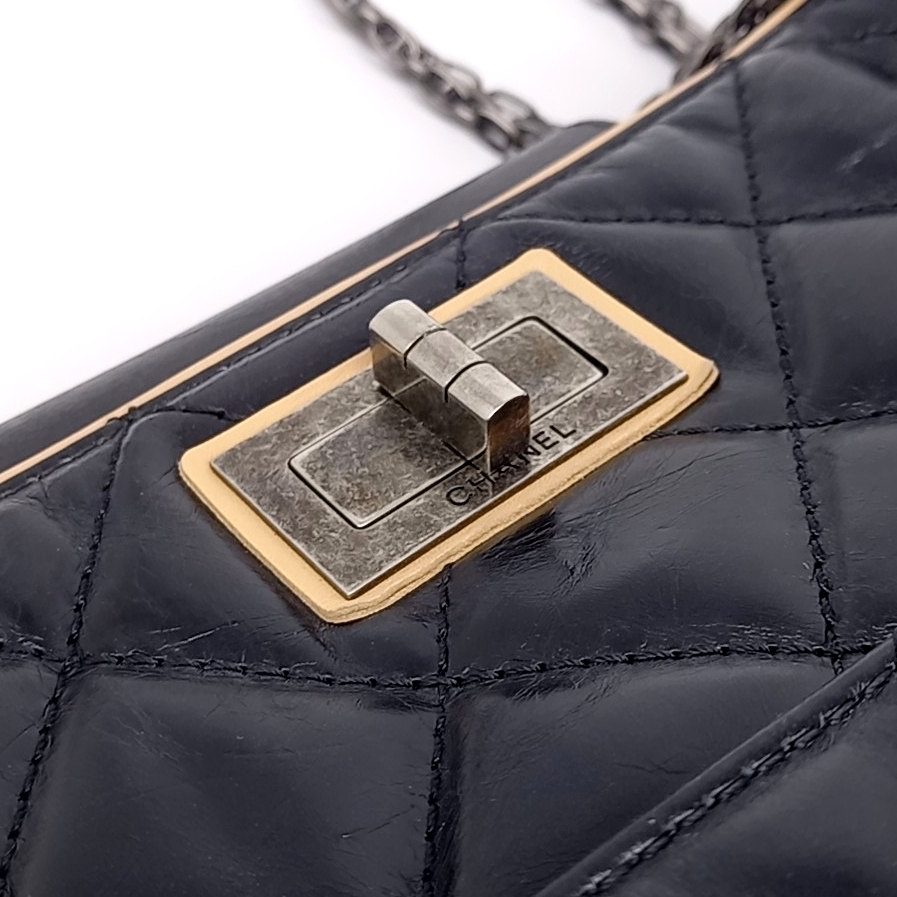 Chanel Vintage 2.55 Chain Shoulder Bag (10311131)