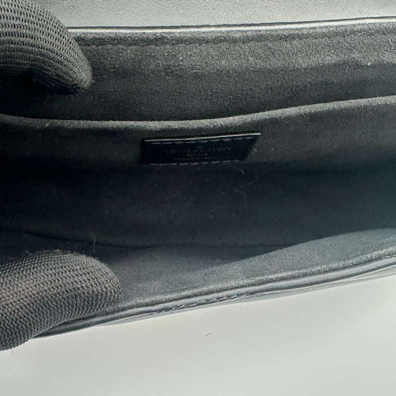 Louis Vuitton New Wave Chain Bag MM