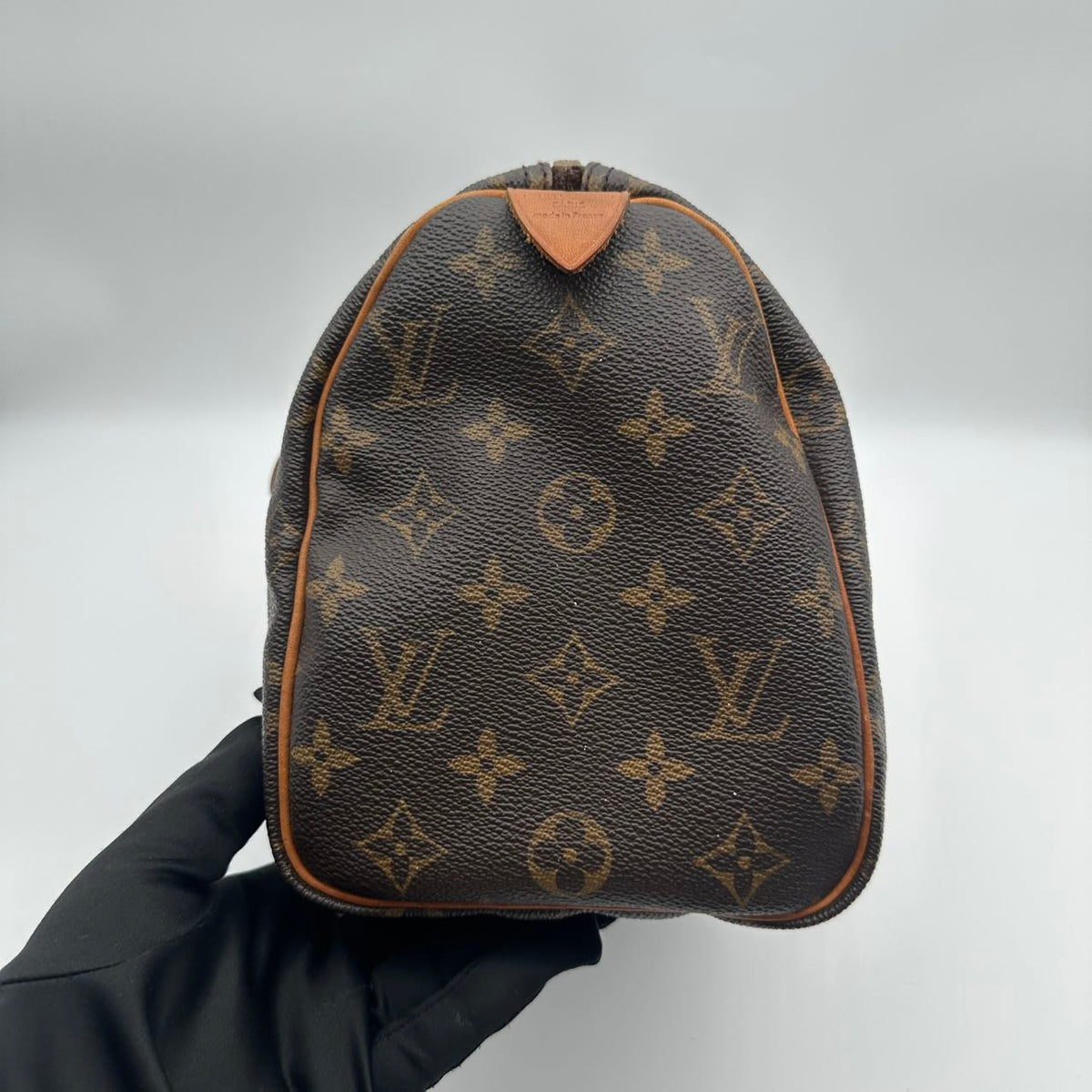 Louis Vuitton Speedy 25 - side