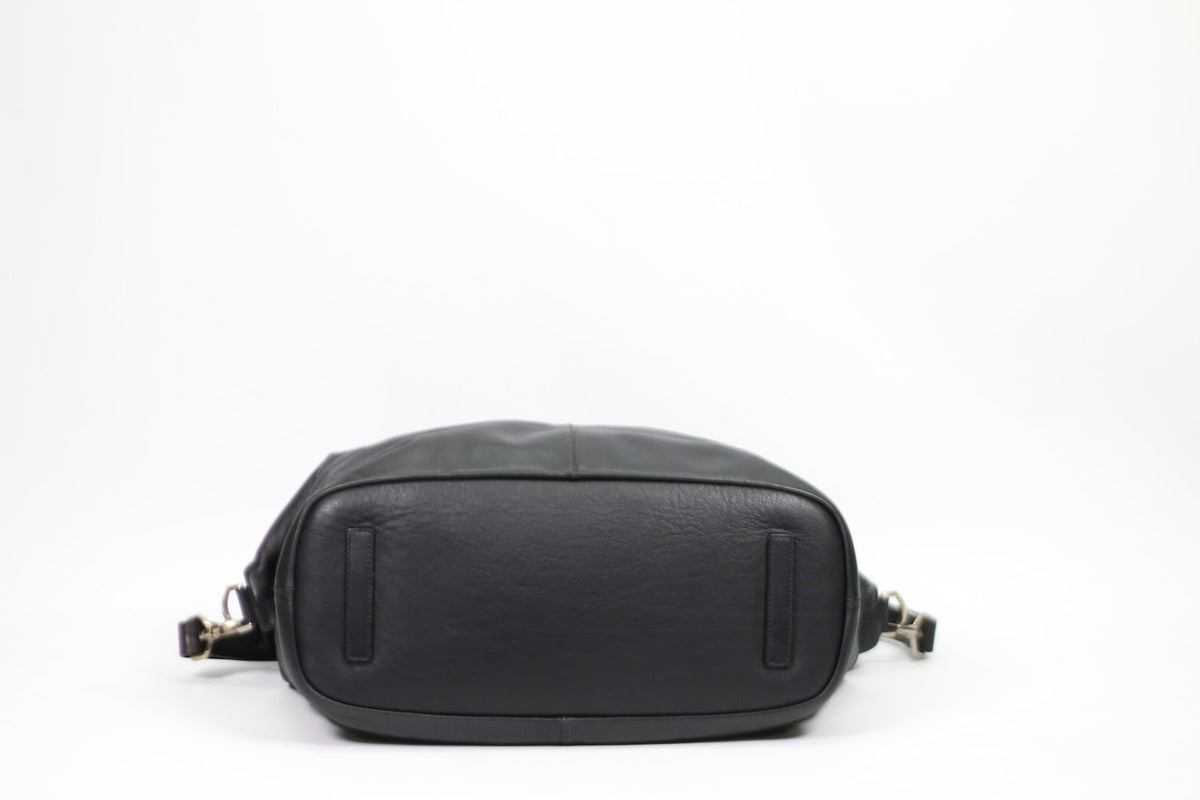 Givenchy Black Leather Nightingale Large Shoulder Bag 11H5002007 (V7910902)
