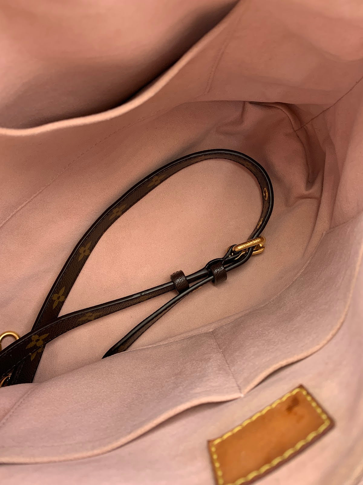 Louis Vuitton Pallas MM, Monogram and Pink (LY1694)