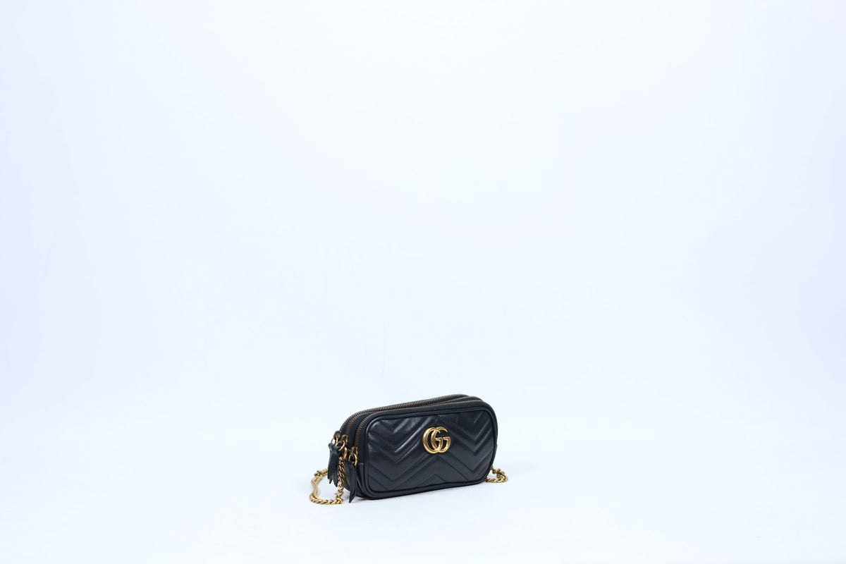 Gucci Black Leather GG Marmont Matelasse Mini Crossbody Bag 546581