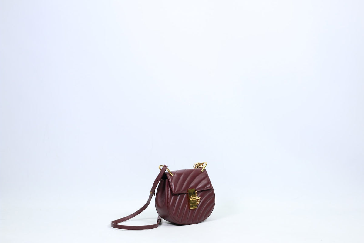 Chloé Wine Leather Gold Lock Detail Chain Drew Mini Shoulder Bag CHC18US107 (V3210911)