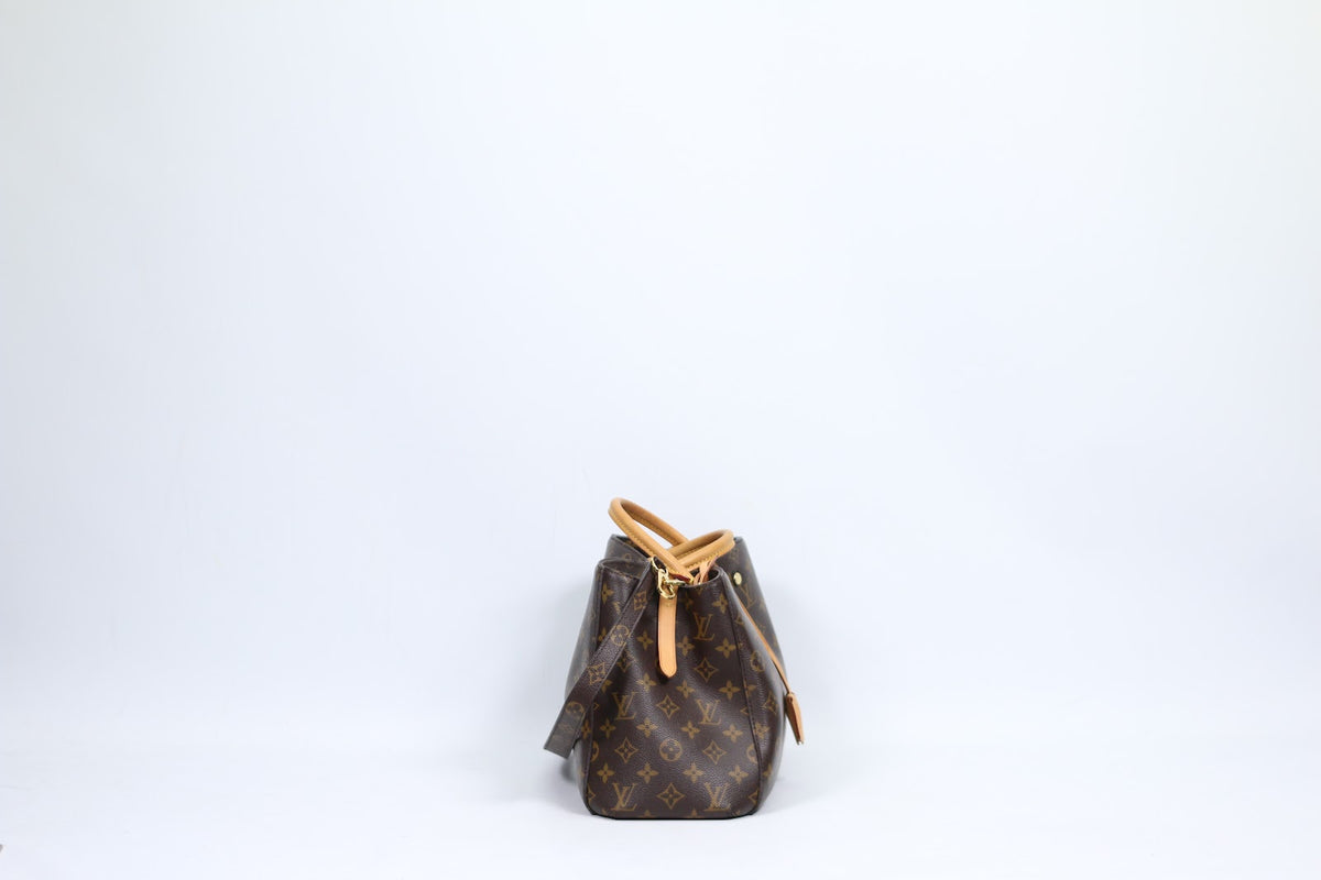 Louis Vuitton Brown PVC Monogram Canvas Montaigne MM Shoulder Bag M41056 (V1275911)