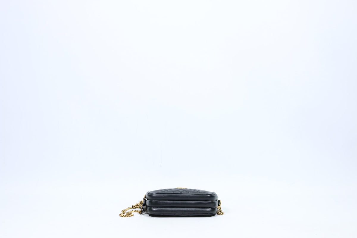Gucci Black Leather GG Marmont Matelasse Mini Crossbody Bag 546581