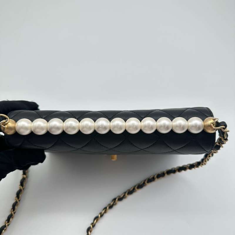 Chanel Pearl Chain Crossbody Bag in Black and Gold (MM049)