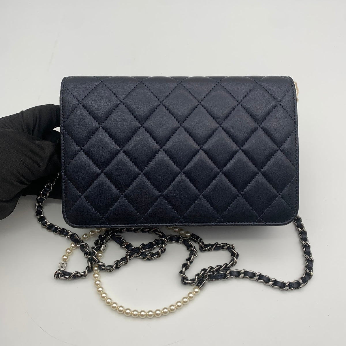 Chanel Wallet on Chain - back