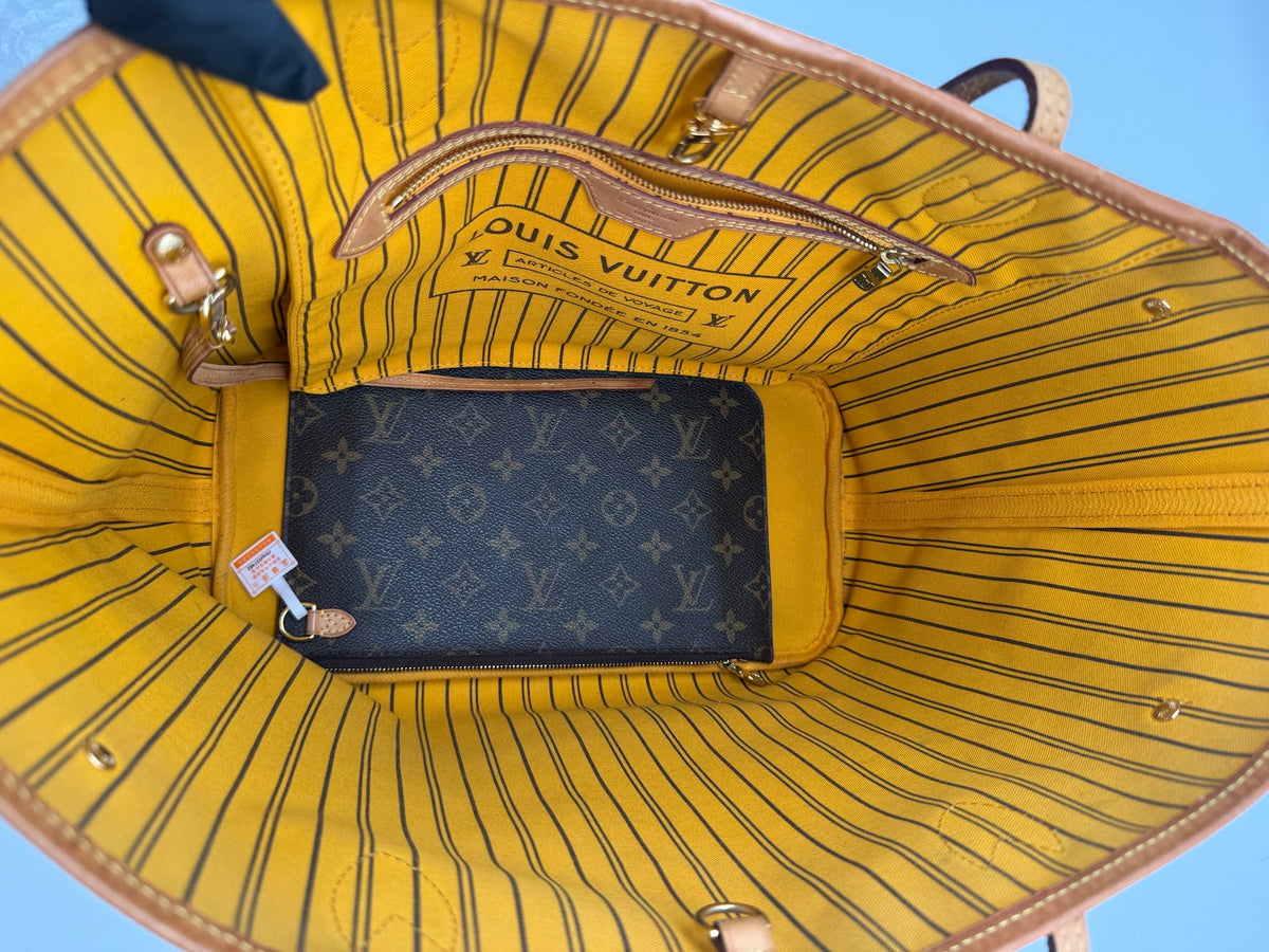 Louis Vuitton Neverfull with Yellow Interior and Pouch (DL0215)