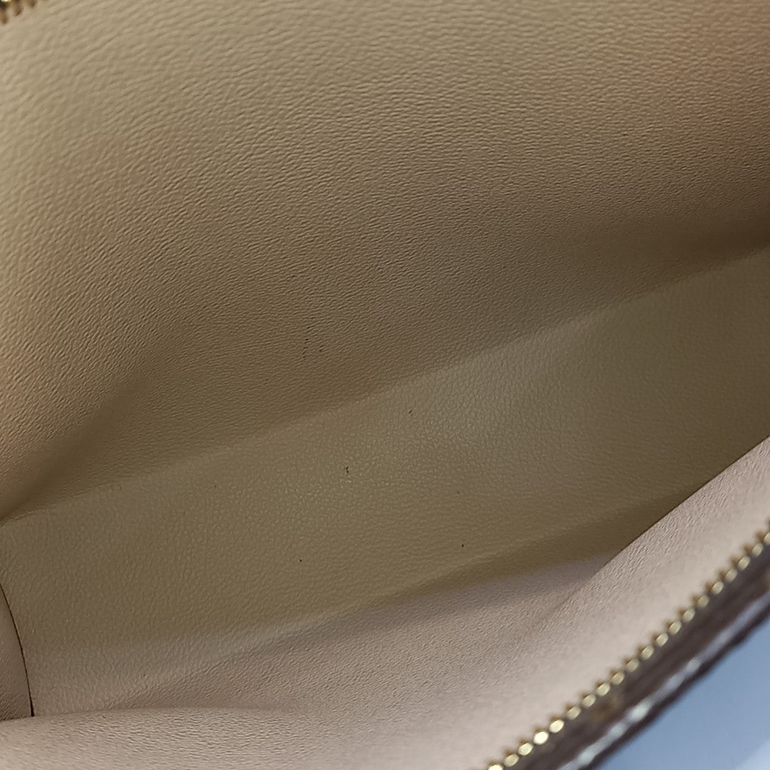 Louis Vuitton Monogram Pochette Toilette 26 (10534127)