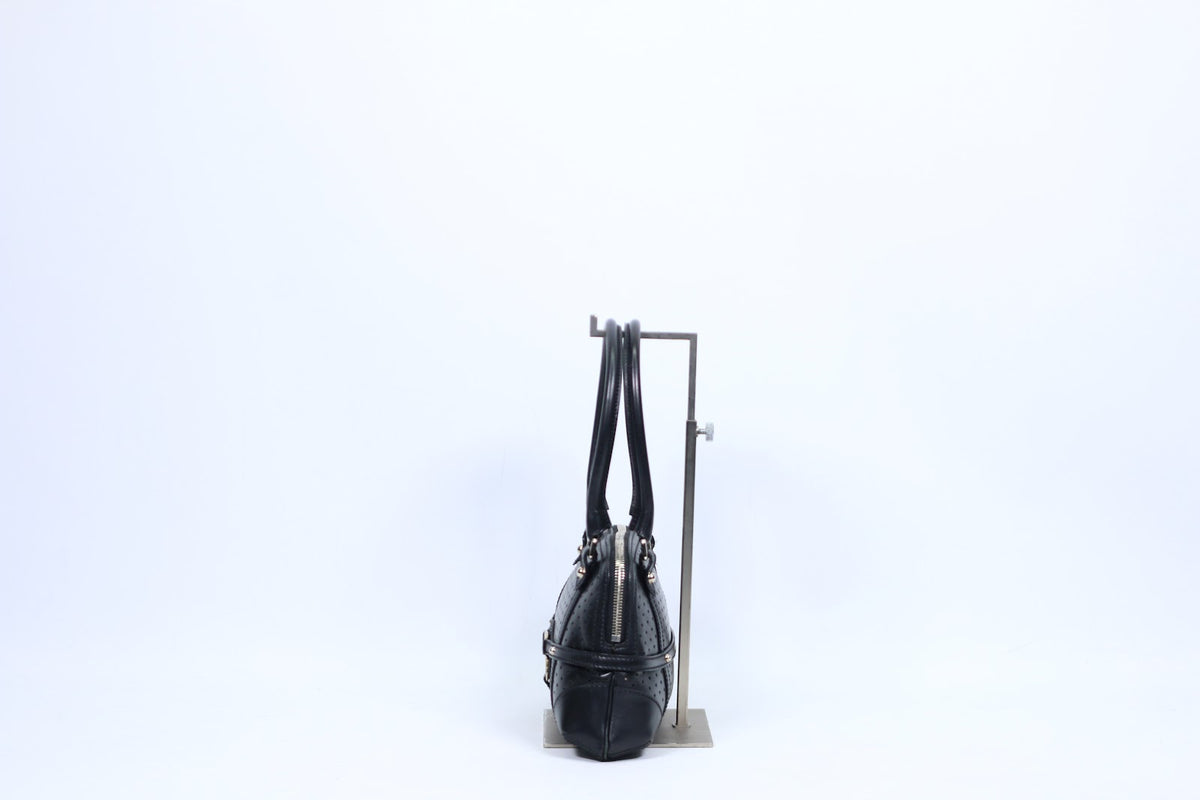 Gucci Black Leather Punched Silver Interlocking Perforated ONE Shoulder Bag 114882 (V7210917)
