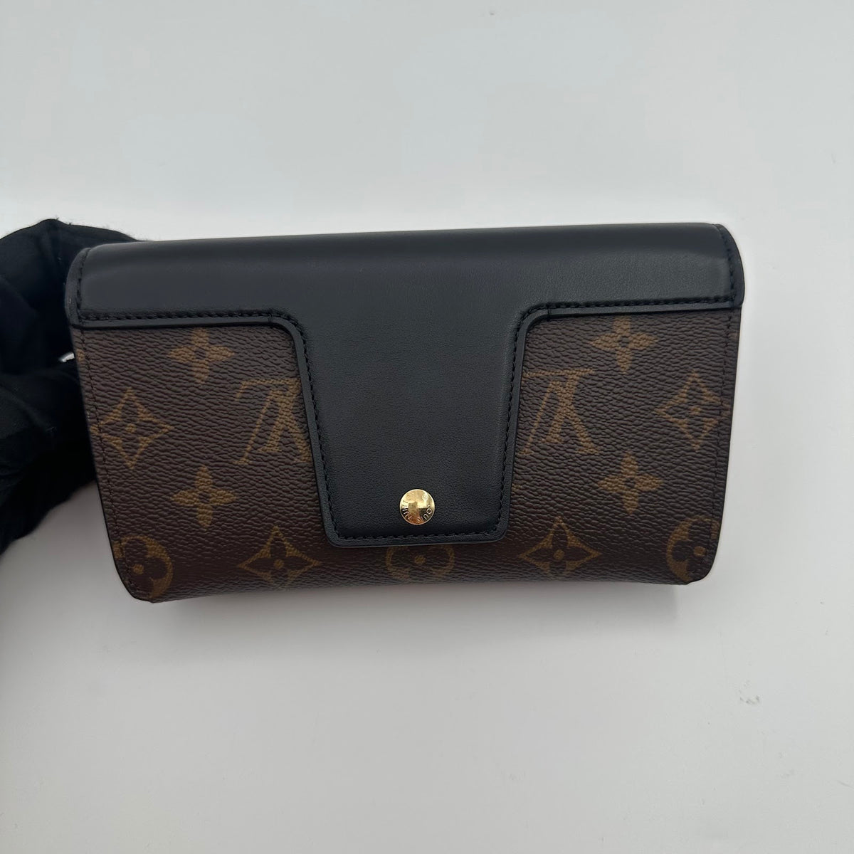 Louis Vuitton Color-Block Lock Bag - Microchip Version (BL1033)
