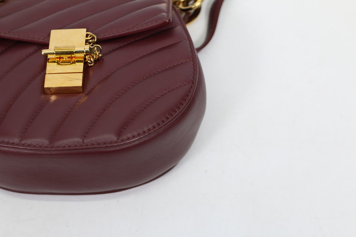 Chloé Wine Leather Gold Lock Detail Chain Drew Mini Shoulder Bag CHC18US107 (V3210911)