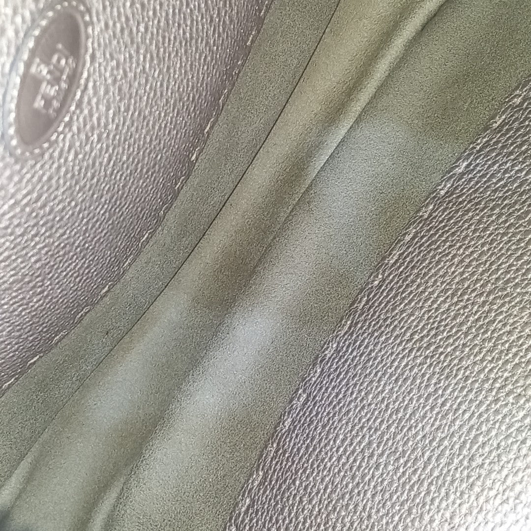 Fendi Selleria Shoulder Bag (8BR582) (10563452)