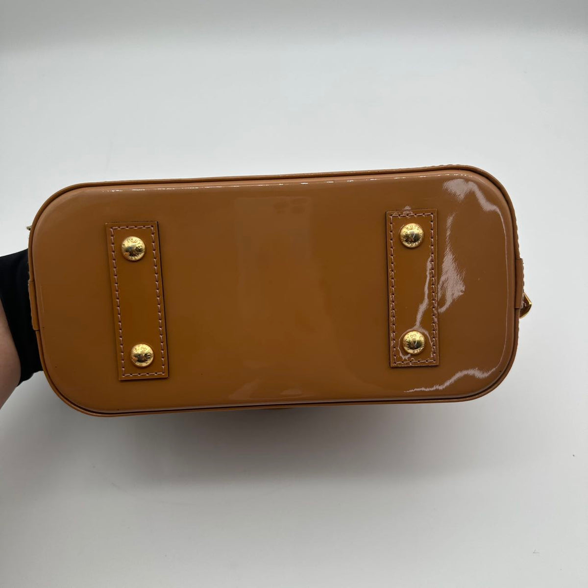 Louis Vuitton Alma BB Vernis - base