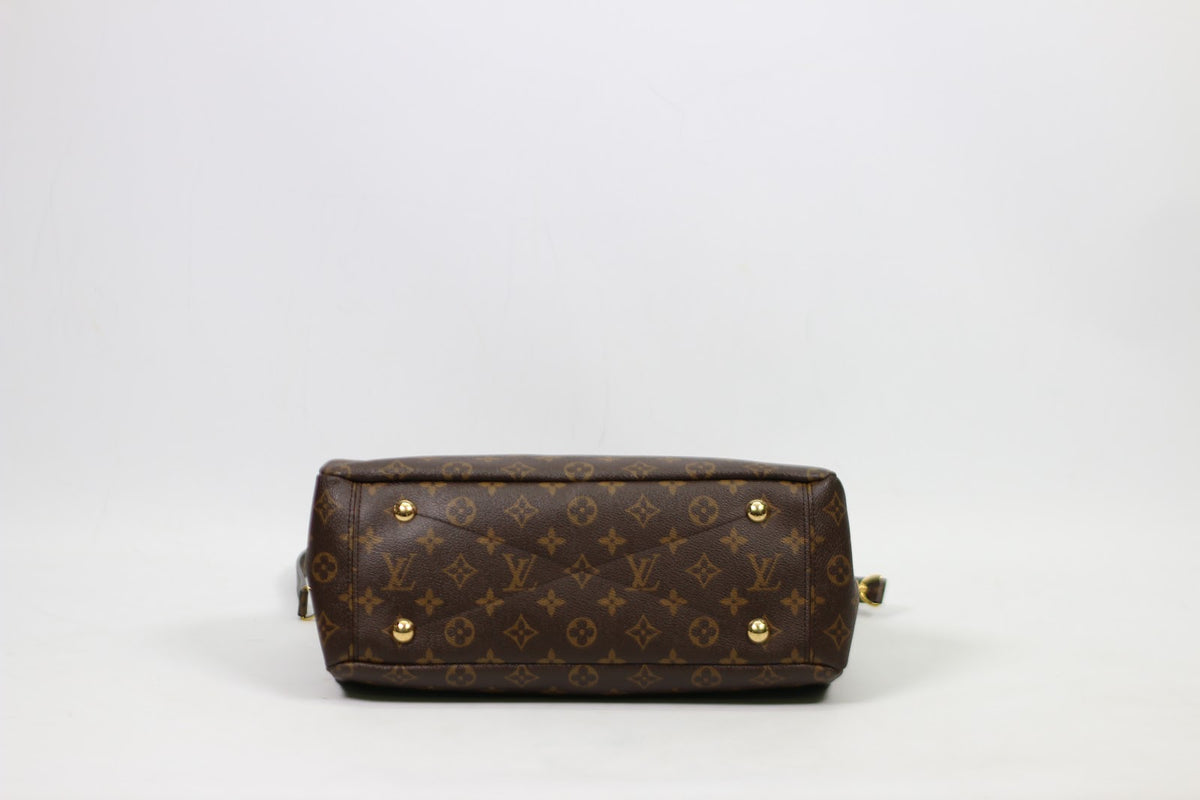 Louis Vuitton Black PVC Monogram Canvas Pallas MM Shoulder Bag M41064 (V1280803)
