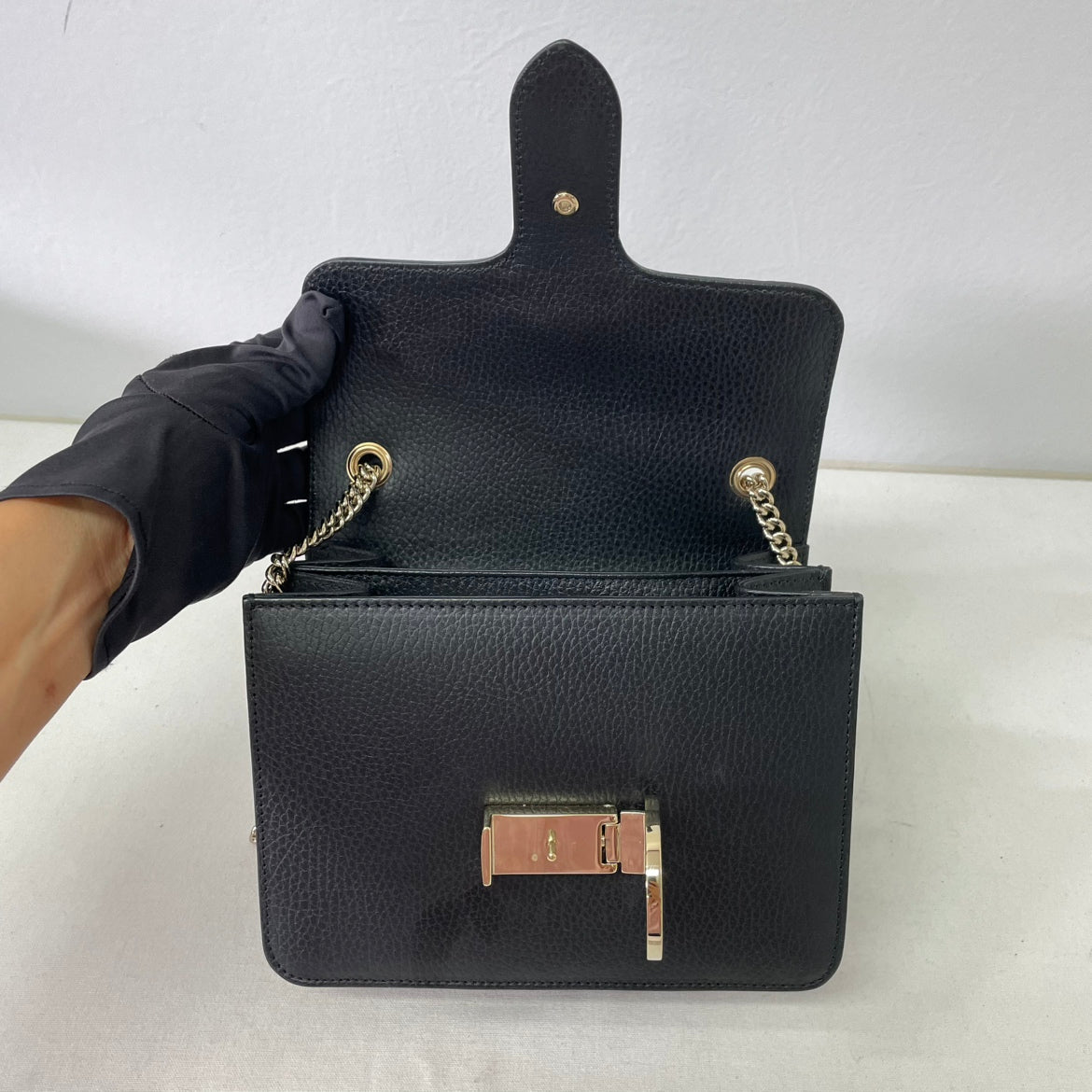 Gucci Black Leather GG Interlocking Chain ONE Shoulder Bag