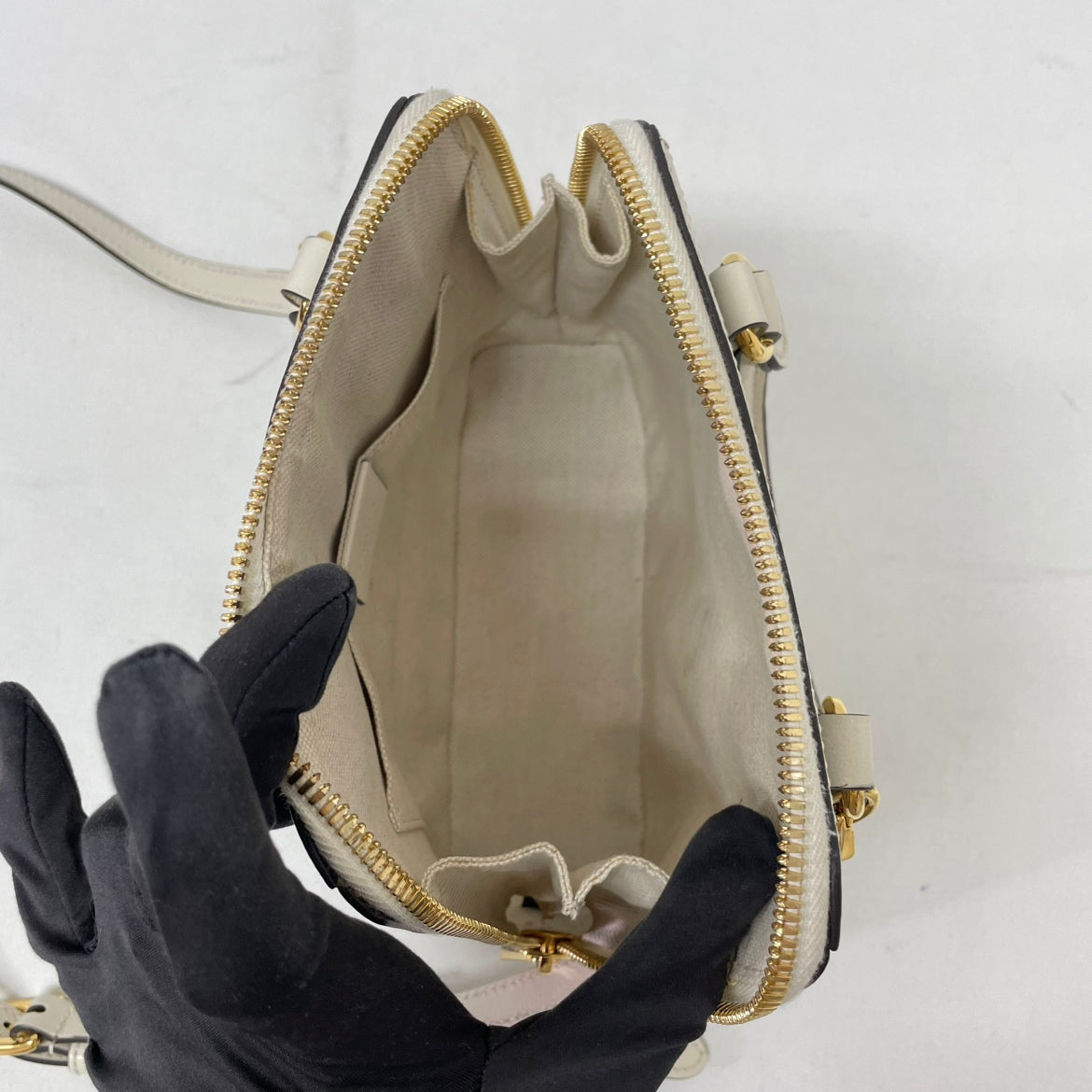 Gucci Ivory PVC GG Supreme Horsebit 1955 Mini Shoulder Bag 640716