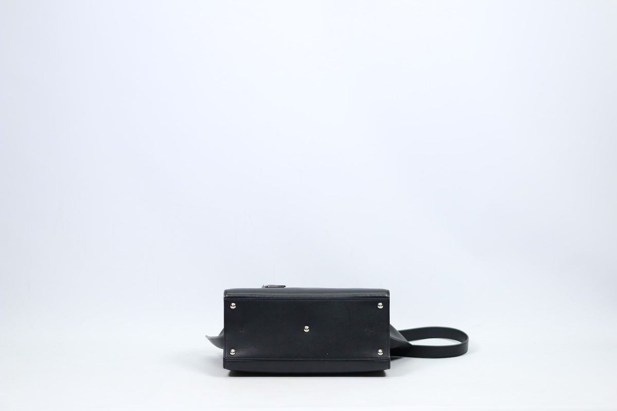 Fendi Black Leather Trois-Jours ONE Shoulder Bag 8BH279 (V9612911)