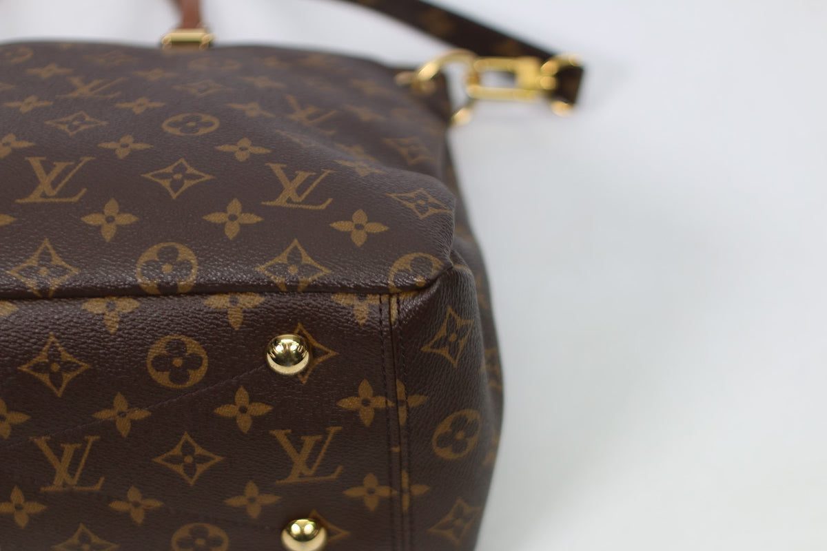 Louis Vuitton Black PVC Monogram Canvas Pallas MM Shoulder Bag M41064 (V1280803)