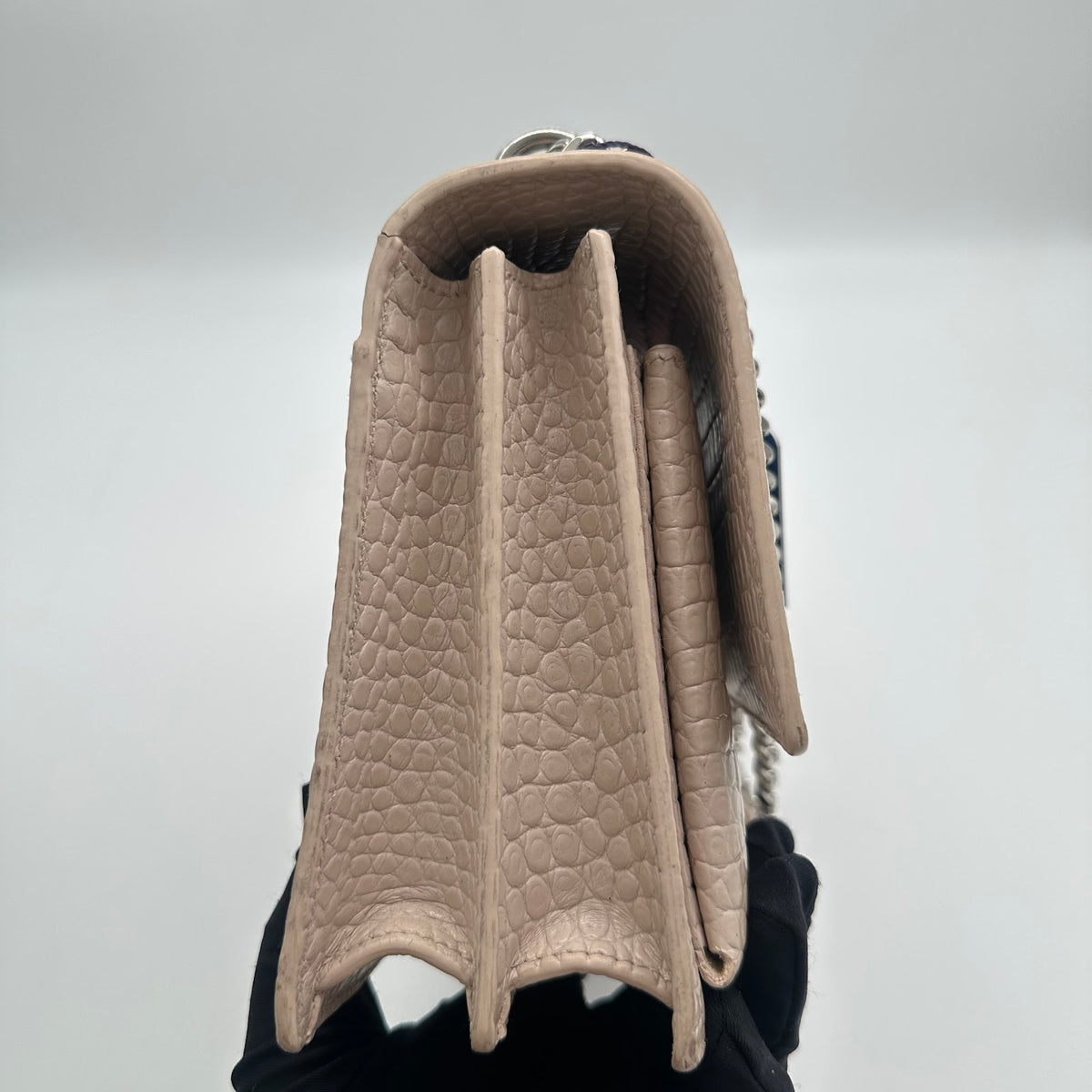 Saint Laurent Sunset croc-embossed shoulder bag in white