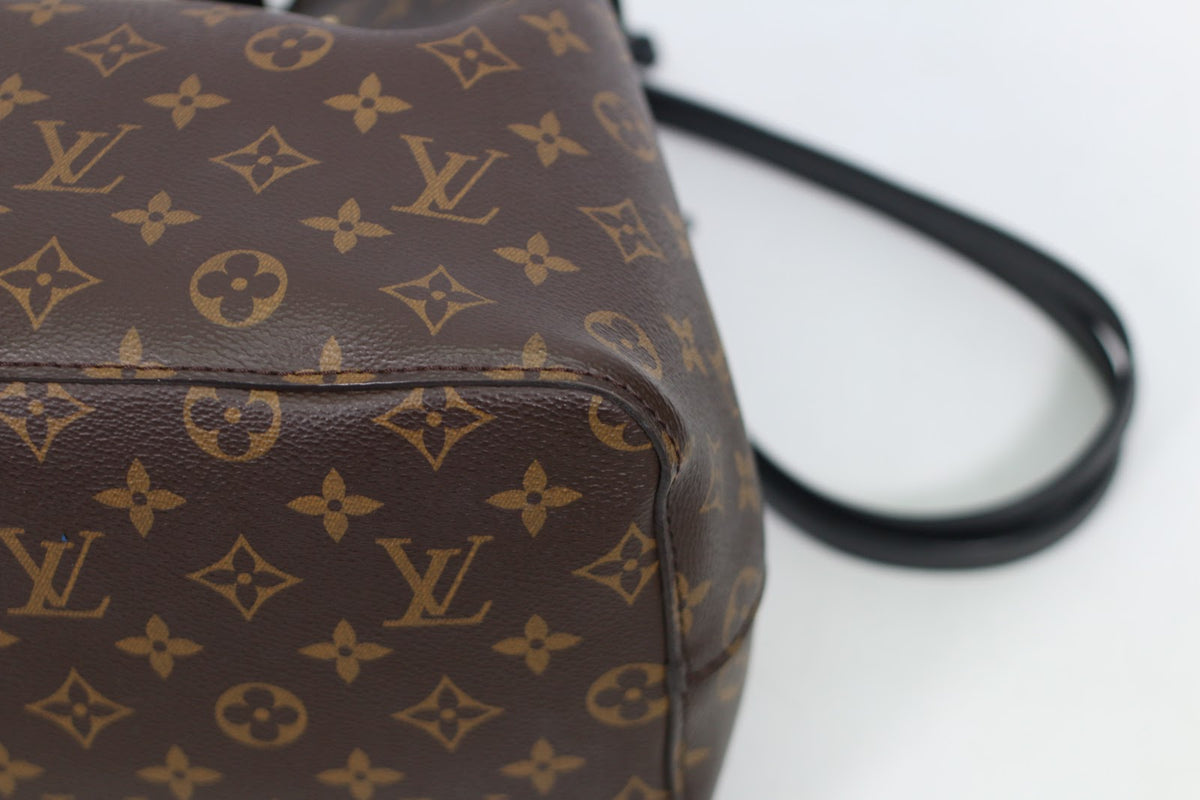 Louis Vuitton Black PVC Monogram NeoNoe Bucket MM Shoulder Bag M44020 (V1277918)