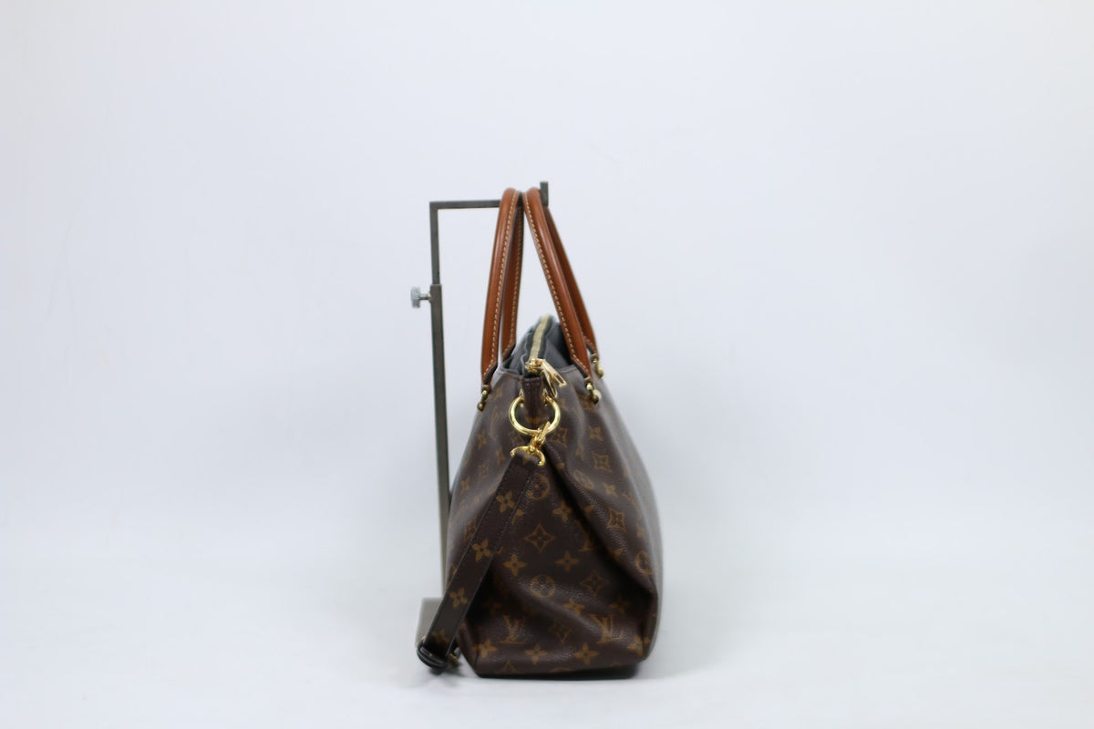 Louis Vuitton Black PVC Monogram Canvas Pallas MM Shoulder Bag M41064 (V1280803)
