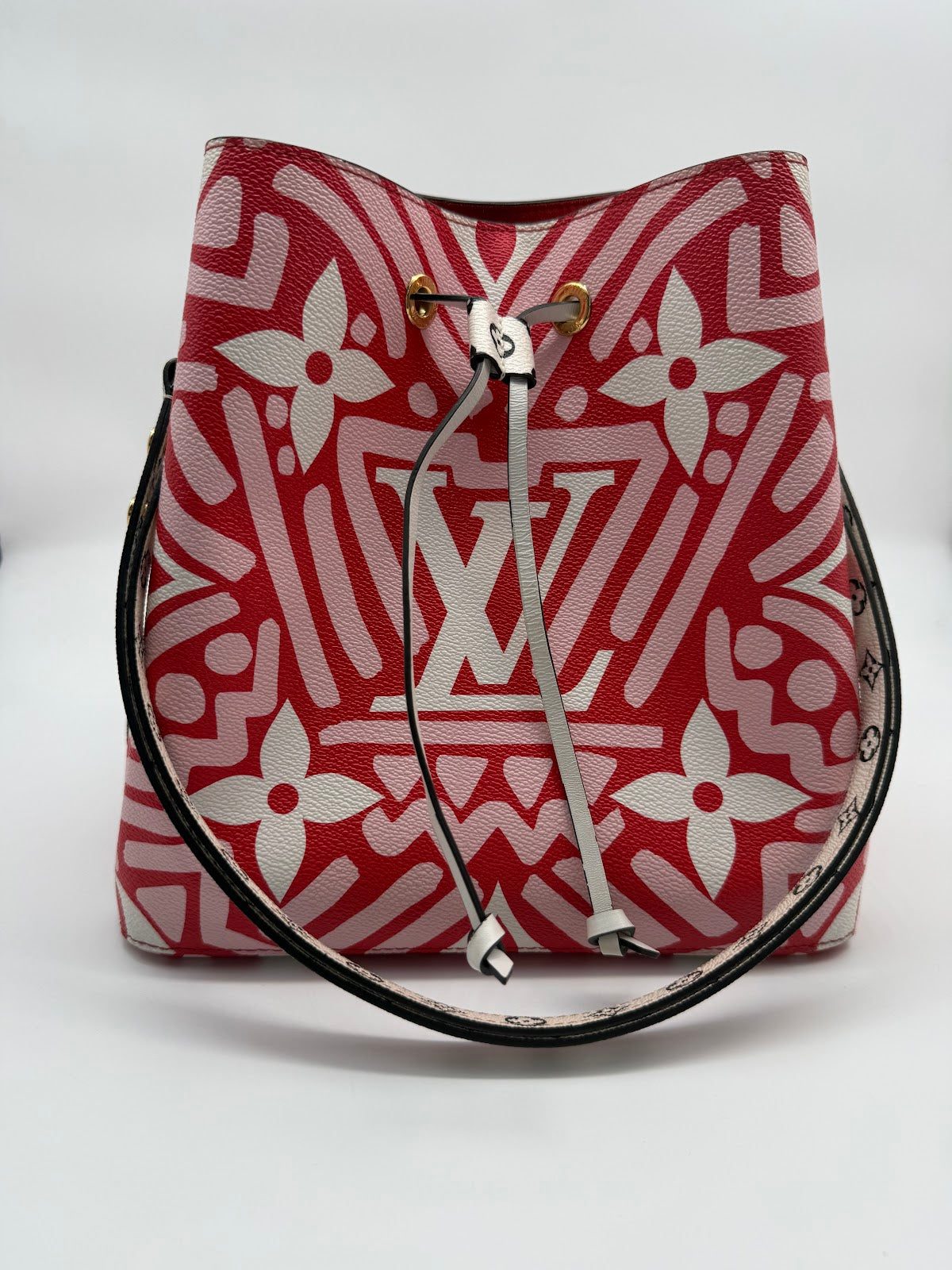 Louis Vuitton Red/White Color-Block Bucket Bag (LX1569)