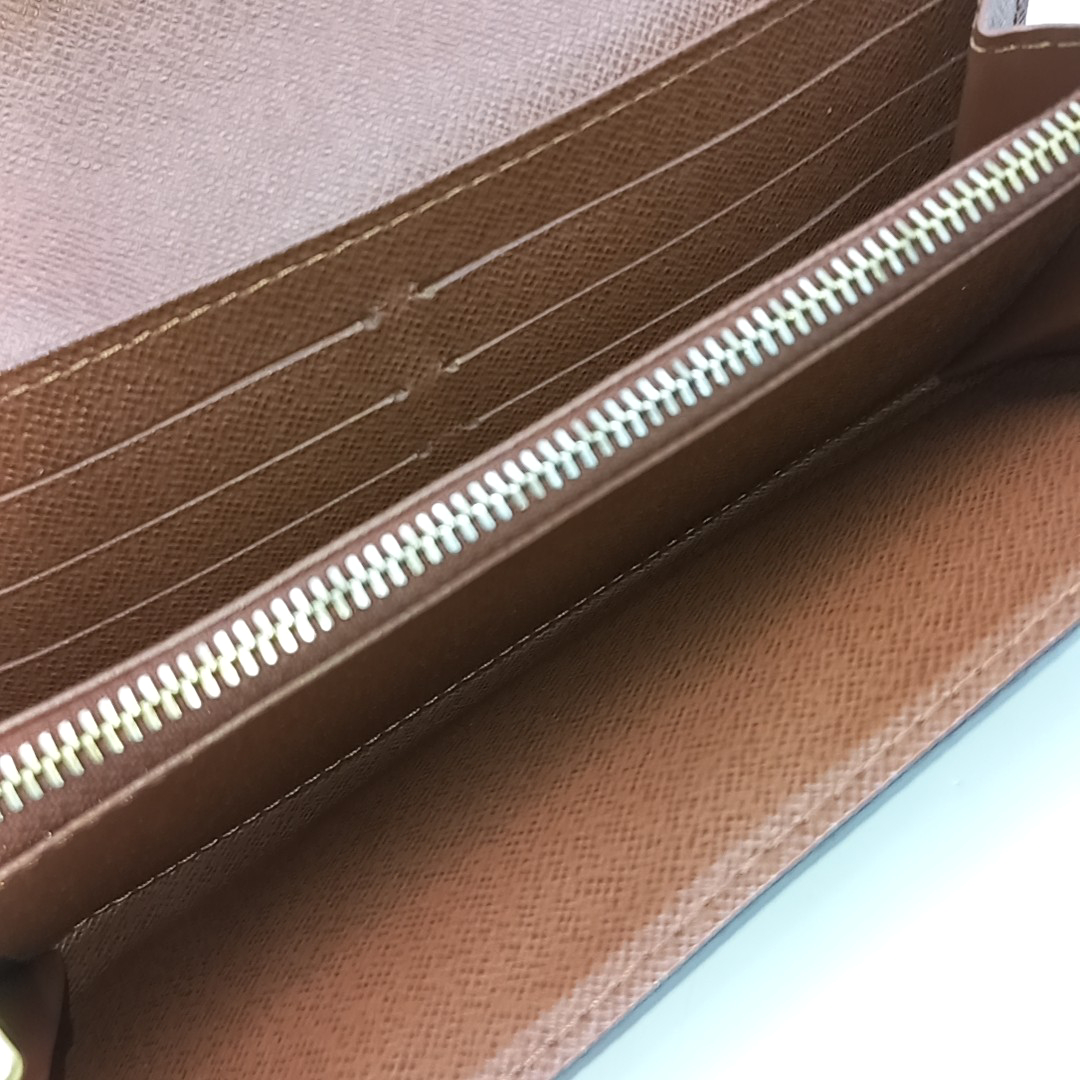 Louis Vuitton Monogram Sarah Wallet (10493131)