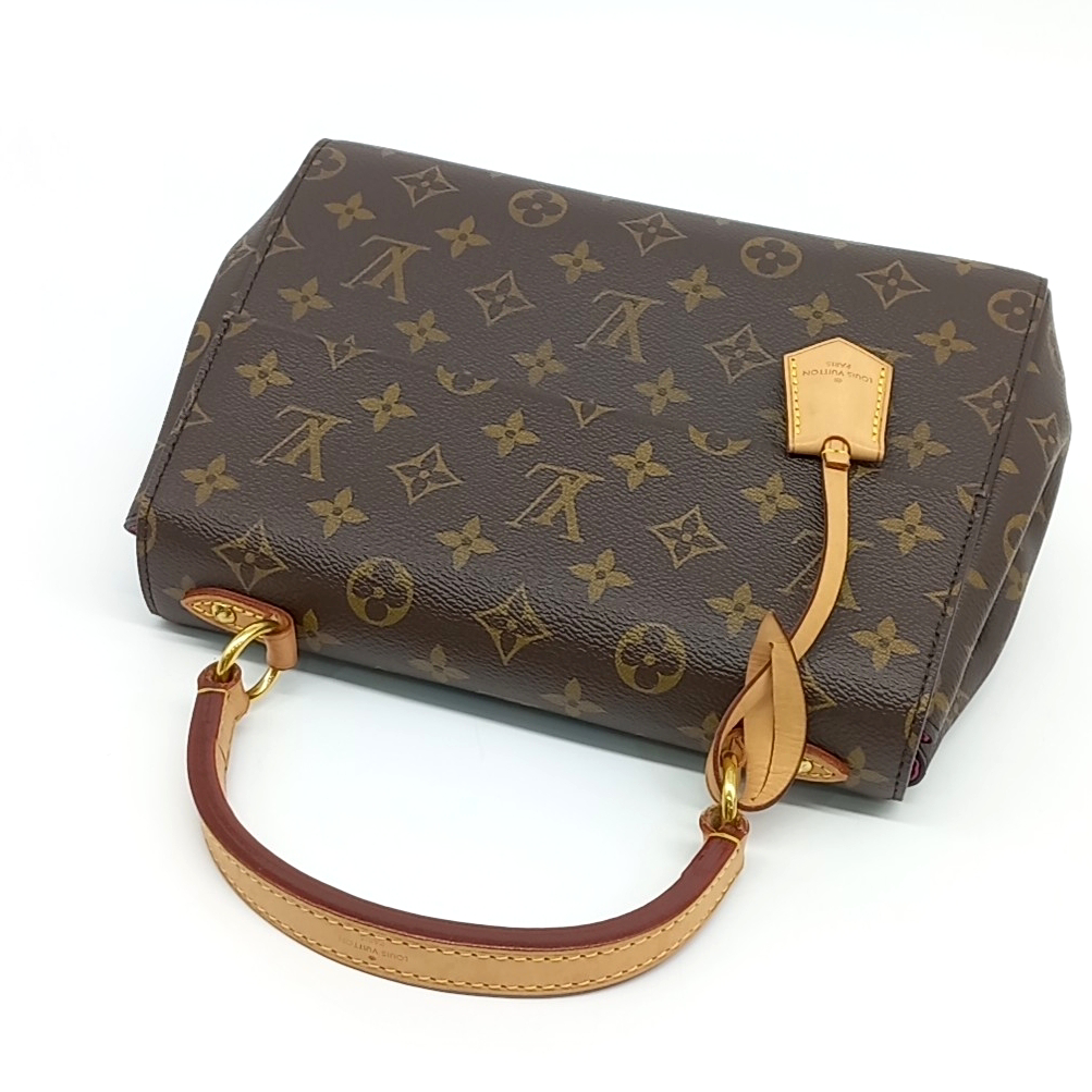 Louis Vuitton Monogram Cluny BB M42738 (10509901)