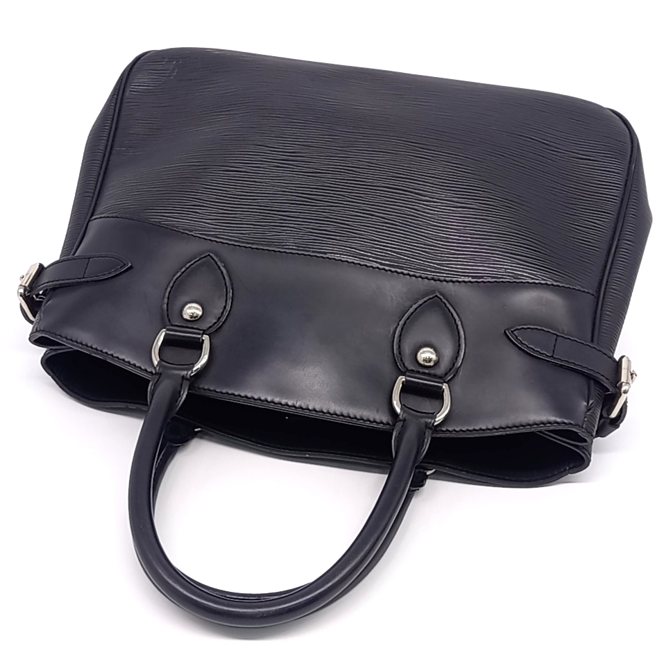 Louis Vuitton Epi Passy (10405421)