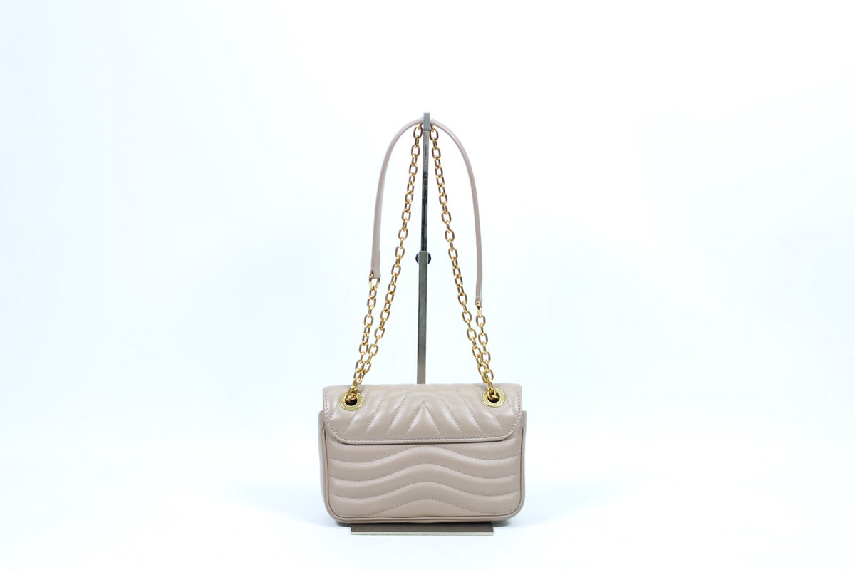 Louis Vuitton Beige Taupe Cowhide Leather LV New Wave Chain ONE Shoulder Bag M58550 (V1275825)