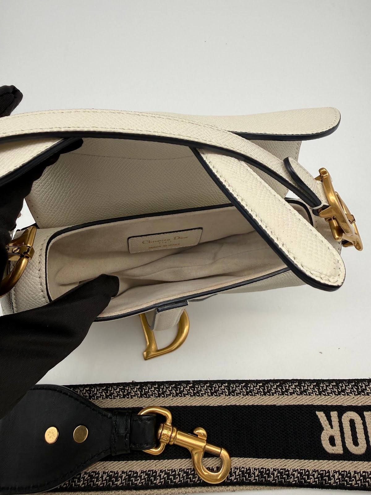 Dior Small Leather Saddle Bag (LX1611)