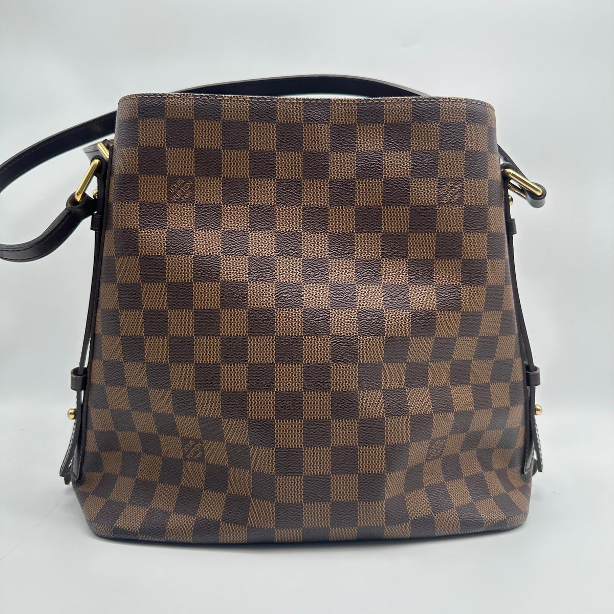 Louis Vuitton Damier bucket tote