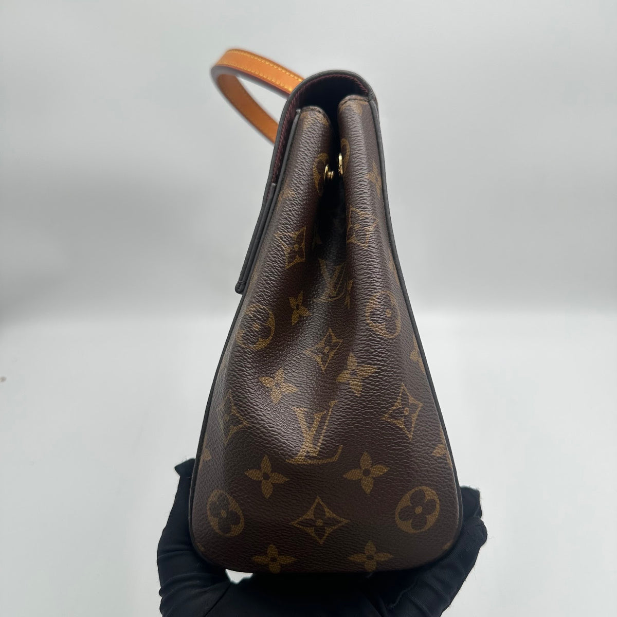 Louis Vuitton Monogram Cluny crossbody bag
