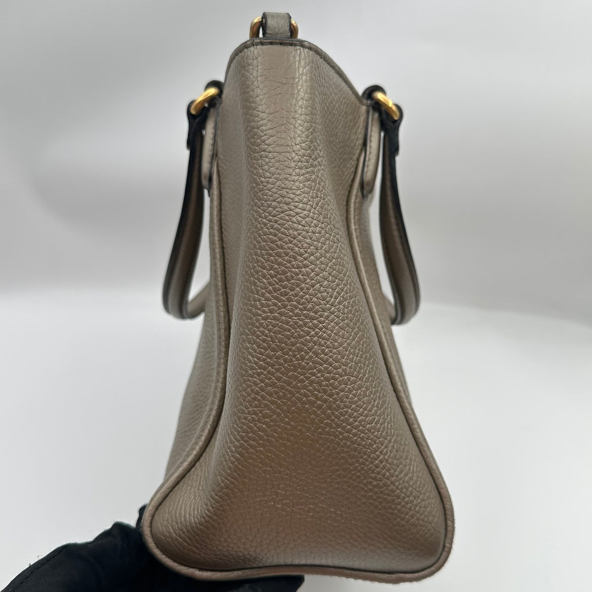 Gucci Embossed Calfskin Top Handle Bag Gold (LY1265)