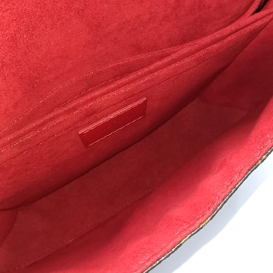 Louis Vuitton Saint Michel (10543642)
