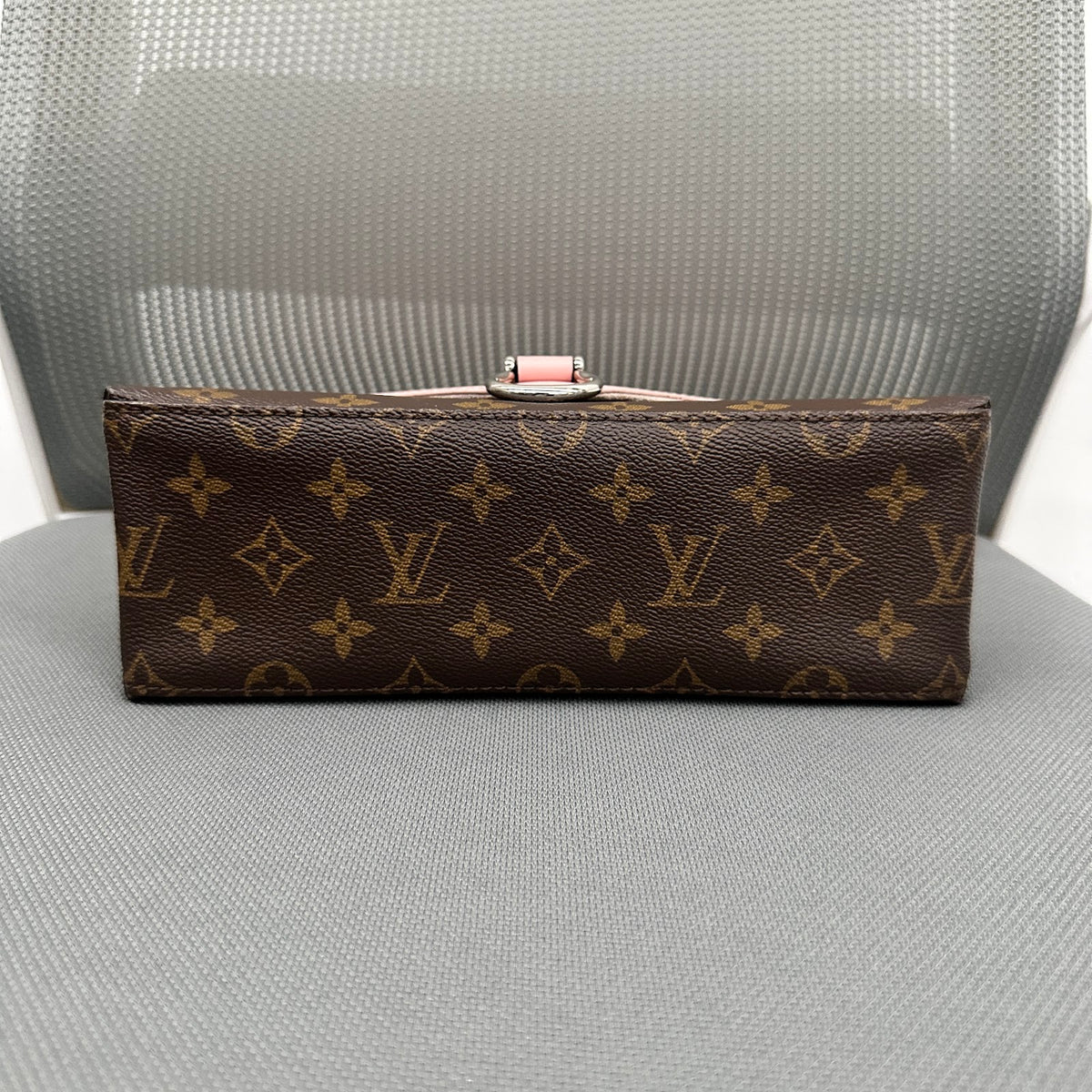 Louis Vuitton Saint Michel Pink Envelope Bag - Microchip Version (BL1422)