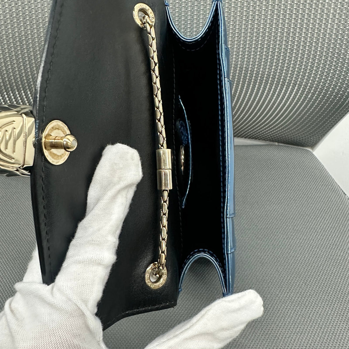 Bvlgari Serpenti Shoulder Bag Bright Blue (TL0062)