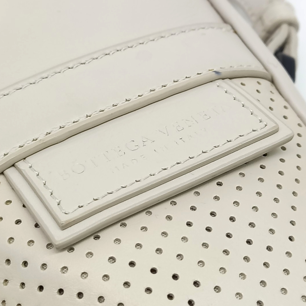 Bottega Veneta Crossbody Bag (10142277)