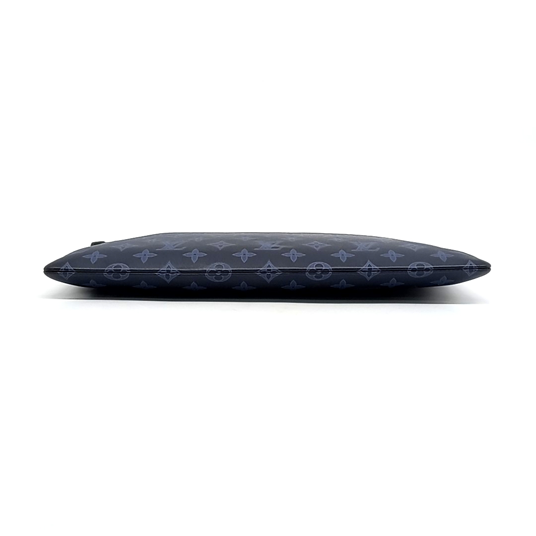 Louis Vuitton Discovery Pochette Clutch (10142990)