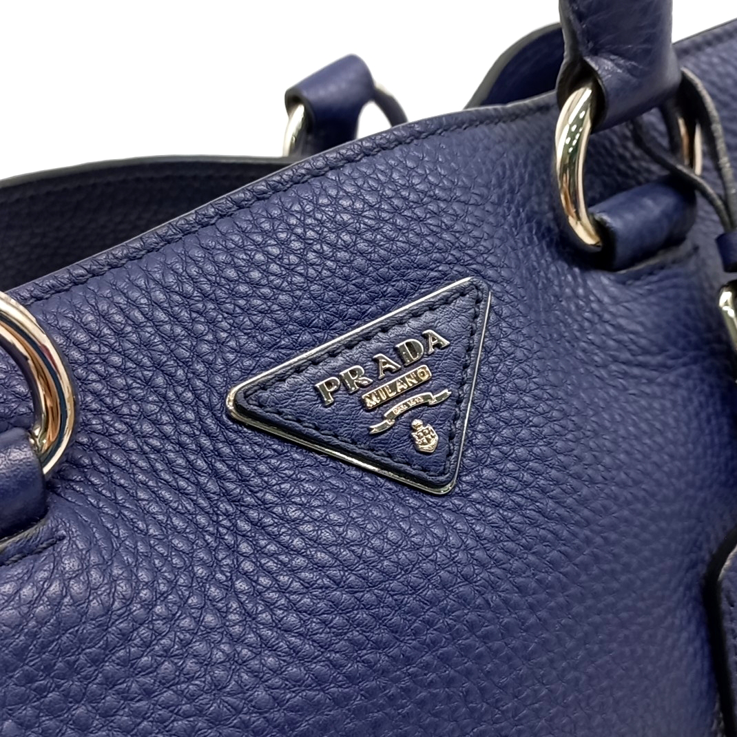 Prada Vitello Dino Tote/Shoulder Bag (BN2579) (10504121)