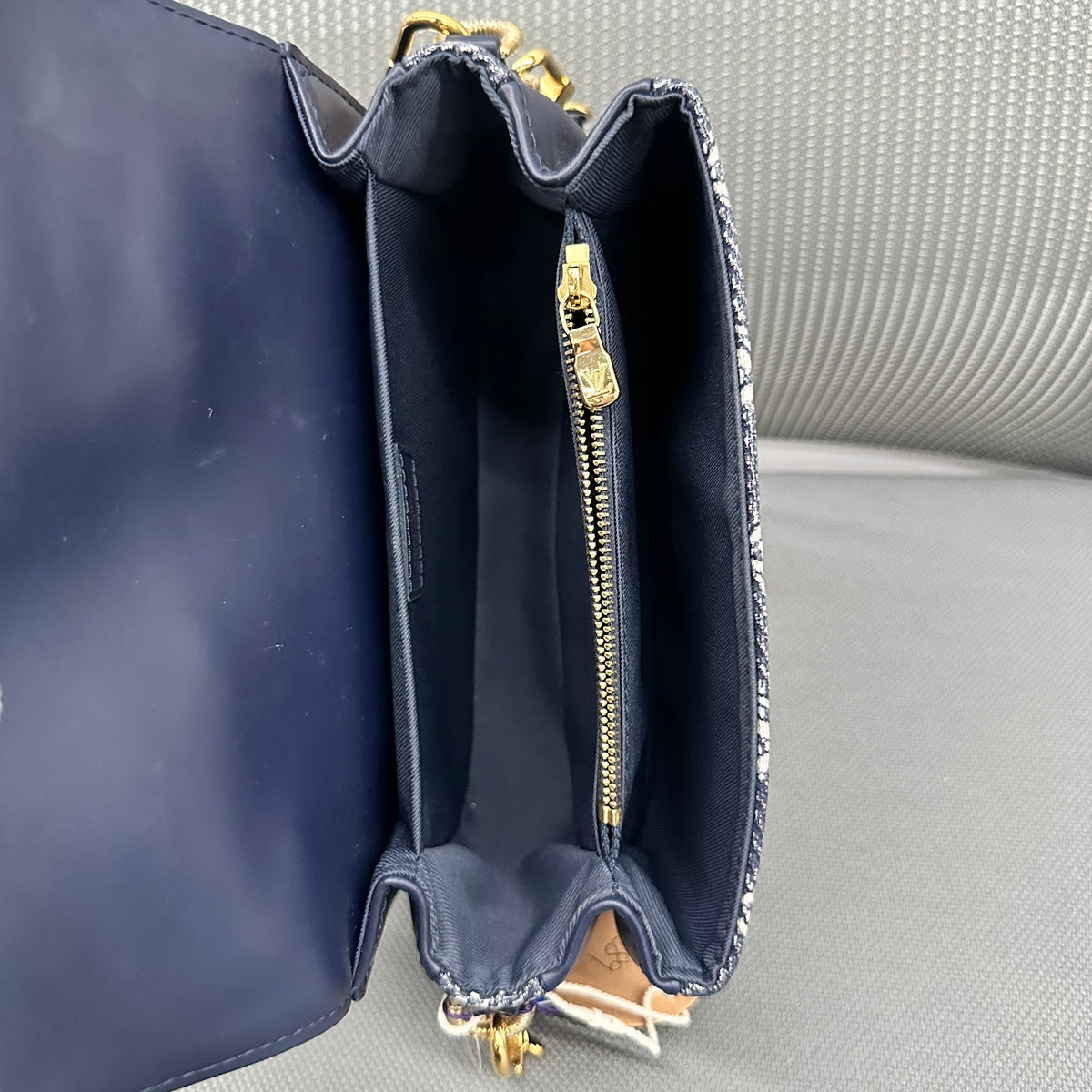 Louis Vuitton Blue Messenger Bag - Microchip Version (BL1289)