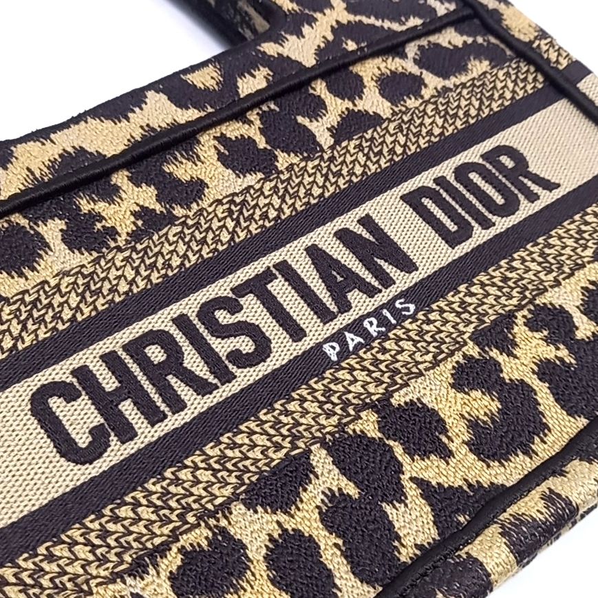 Christian Dior Mini Book Tote Bag S5475ZRHM (10538663)