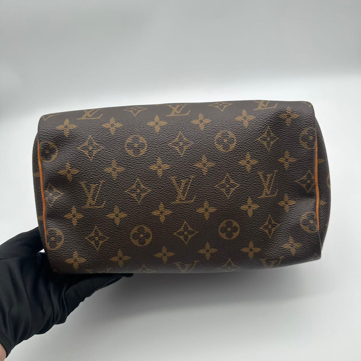 Louis Vuitton Speedy 25 - base