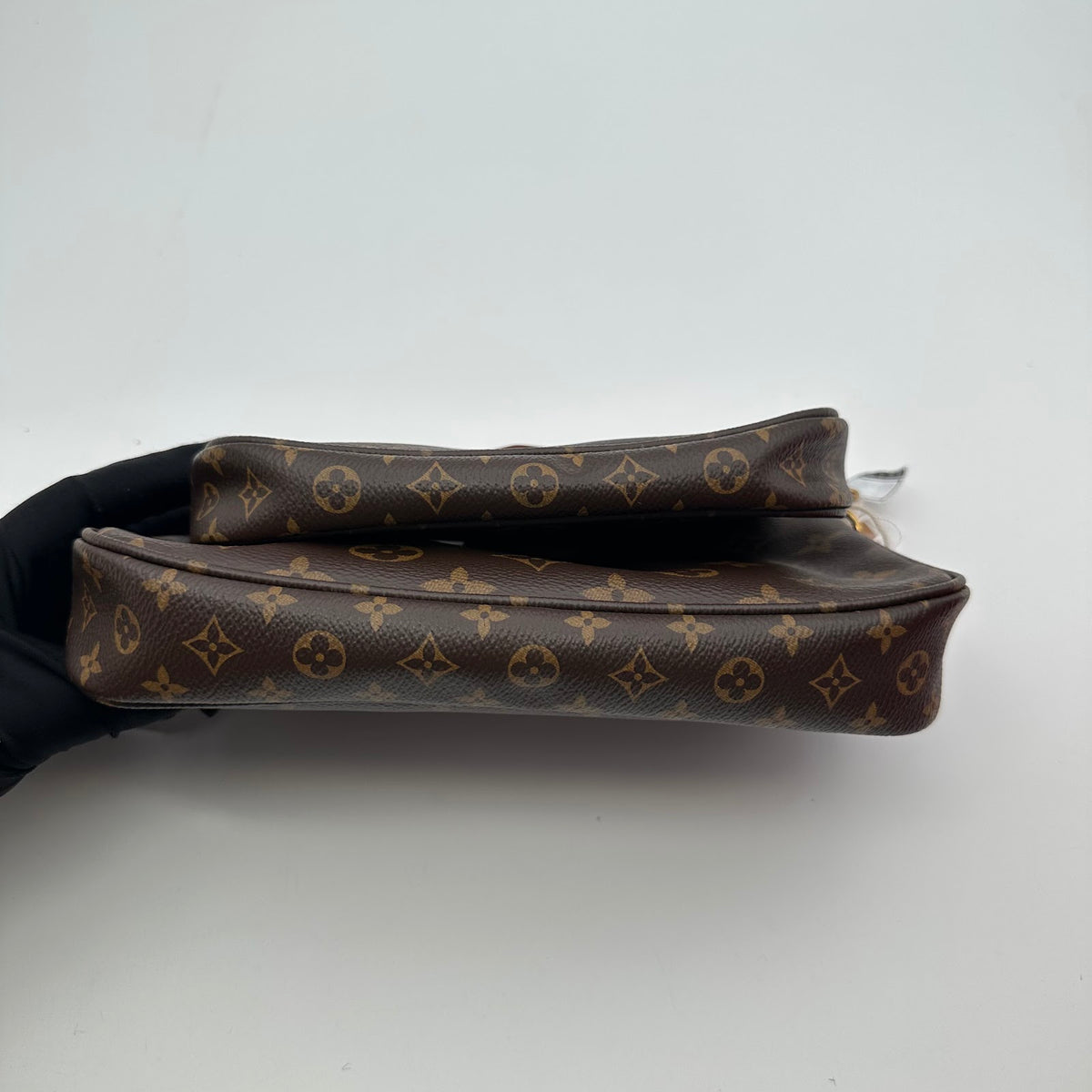 Gucci GG Round Chain Bag, Black