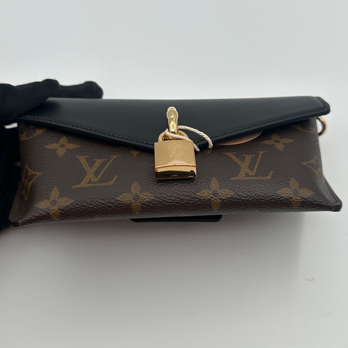 Louis Vuitton Color-Block Lock Bag - Microchip Version (BL1033)