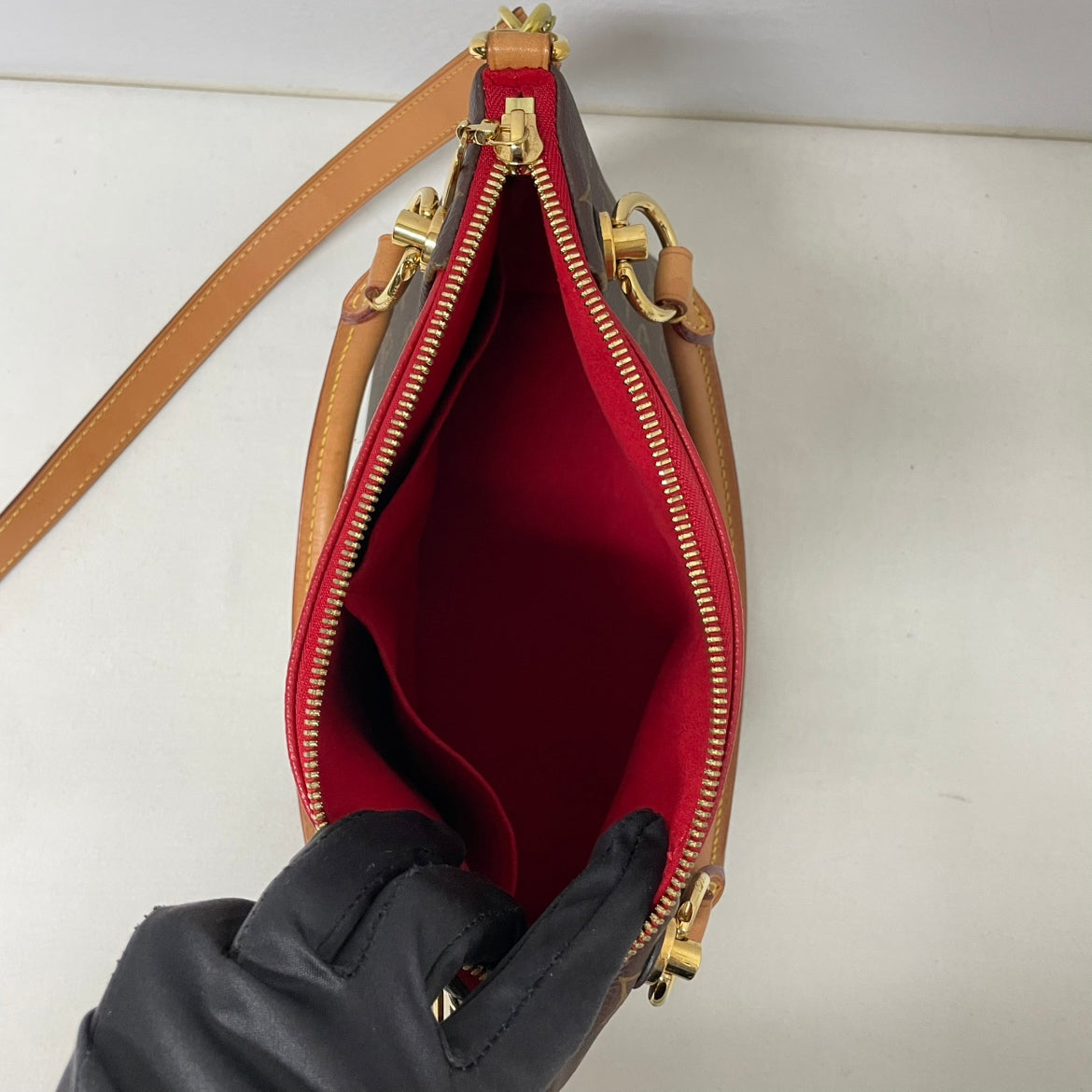 Louis Vuitton Red PVC Monogram Canvas V Tote BB Shoulder Bag M43966 (V1250901)