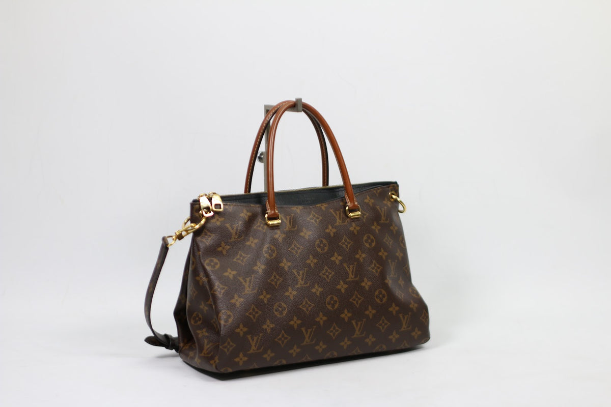Louis Vuitton Black PVC Monogram Canvas Pallas MM Shoulder Bag M41064 (V1280803)