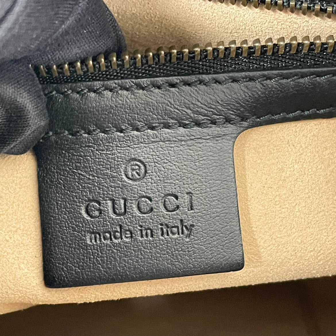 Gucci Black Leather Matelasse GG Marmont Top Handle Medium Shoulder Bag 498109 (V7255829)